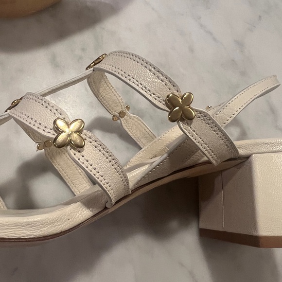Larroudé Harmony Block Heel Sandals White w/ Gold Sz 9 - Picture 15 of 16